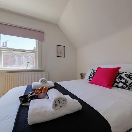 Willesden Short Let London Apartments เวมบลีย์ ภายนอก รูปภาพ