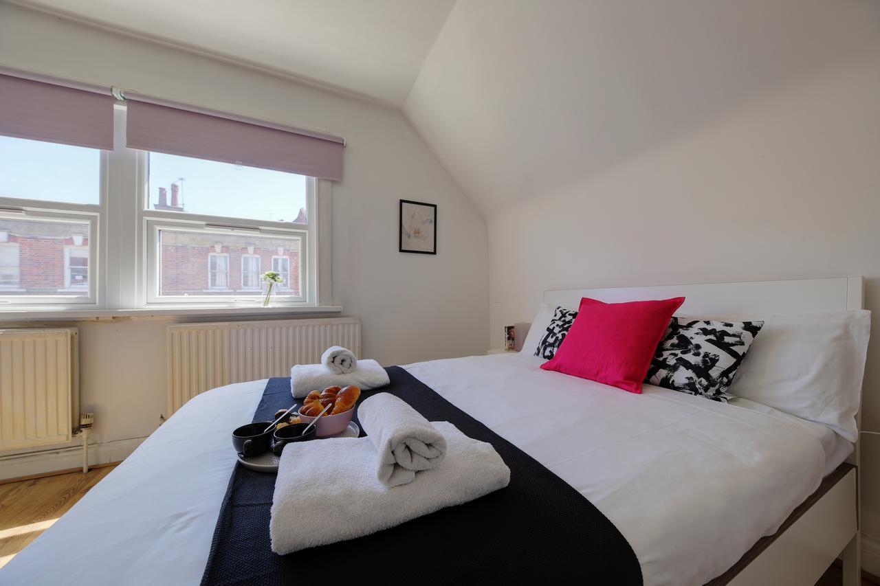 Willesden Short Let London Apartments เวมบลีย์ ภายนอก รูปภาพ